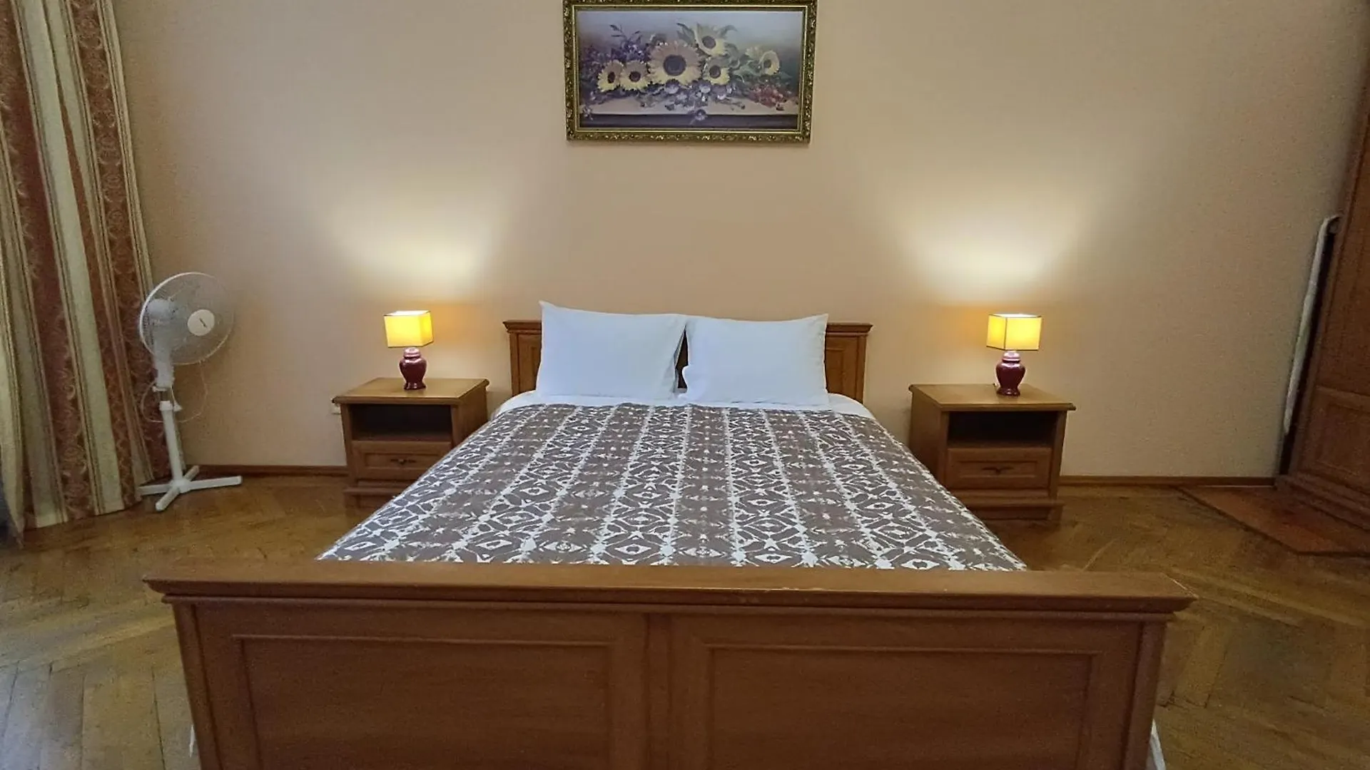 Apartment In Maria Zankovetska Theatre Lviv